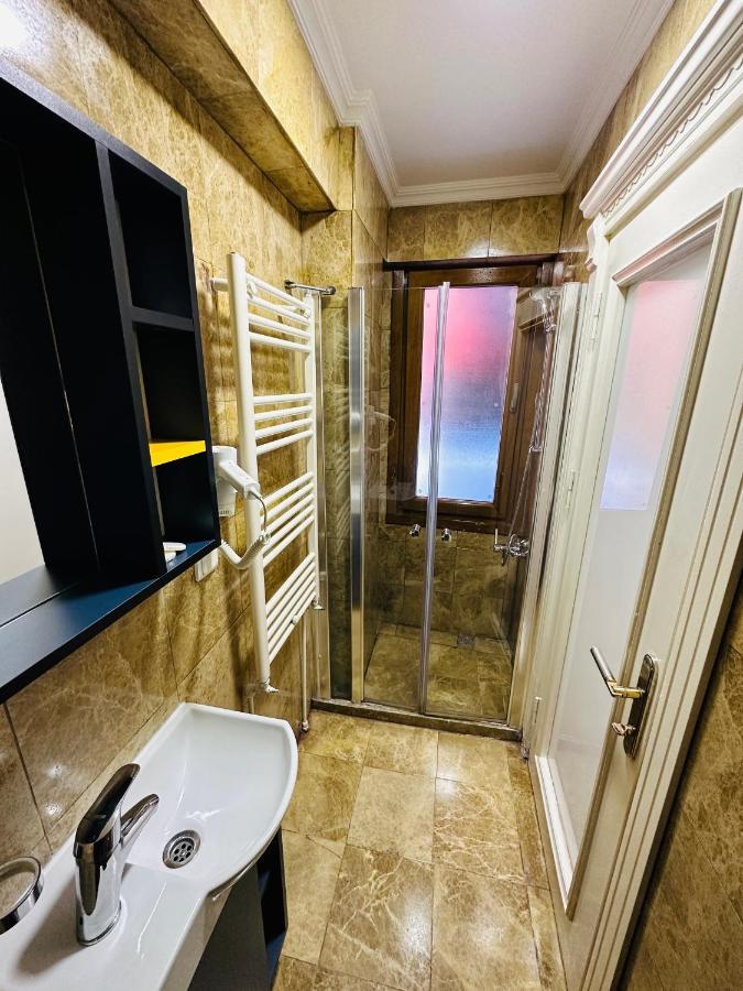 La Petite Maison Hotel Istanboel Buitenkant foto